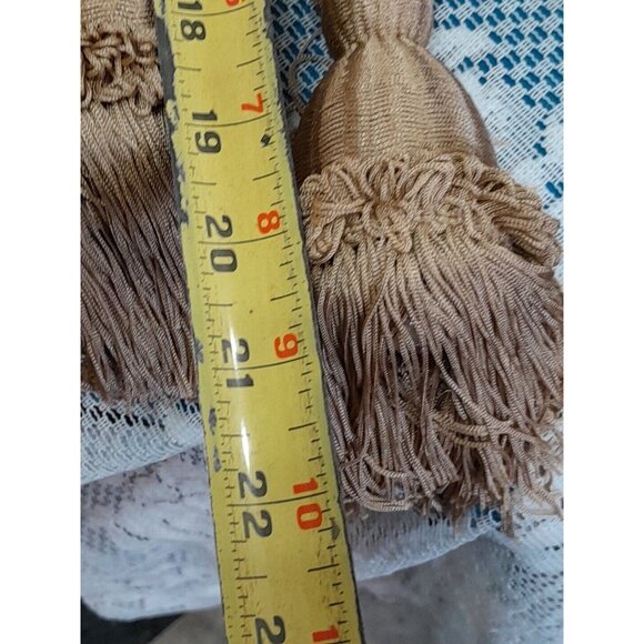 4 Vintage Curtain Tie Backs  Beige Tasseled Very Nice Preowned Condition - Picture 8 of 8